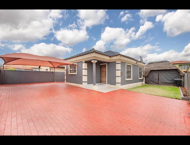 3 BEDROOM HOUSE FOR SALE IN ROODEKOP
